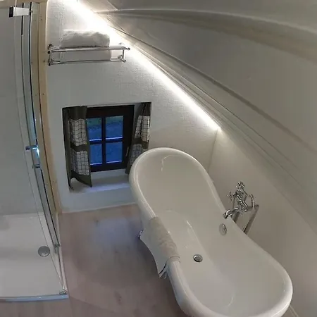 Remise Einer Historischen Wassermuehle Im Hunsrueck Morbach