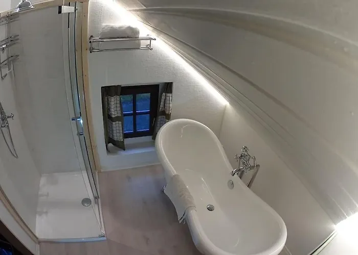 Remise Einer Historischen Wassermuehle Im Hunsrueck Morbach